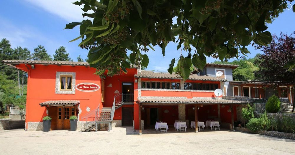La Mela Rossa Villa Terni Bagian luar foto