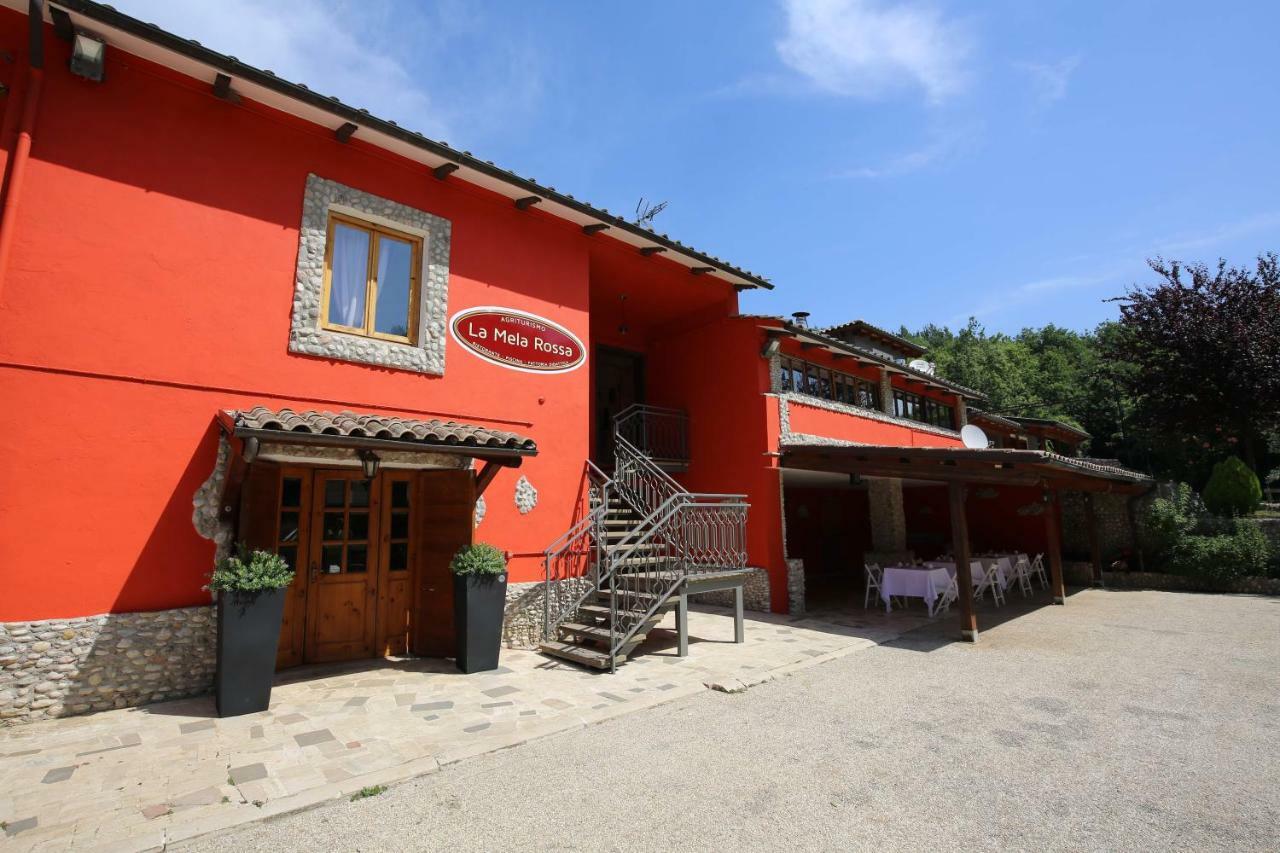 La Mela Rossa Villa Terni Bagian luar foto